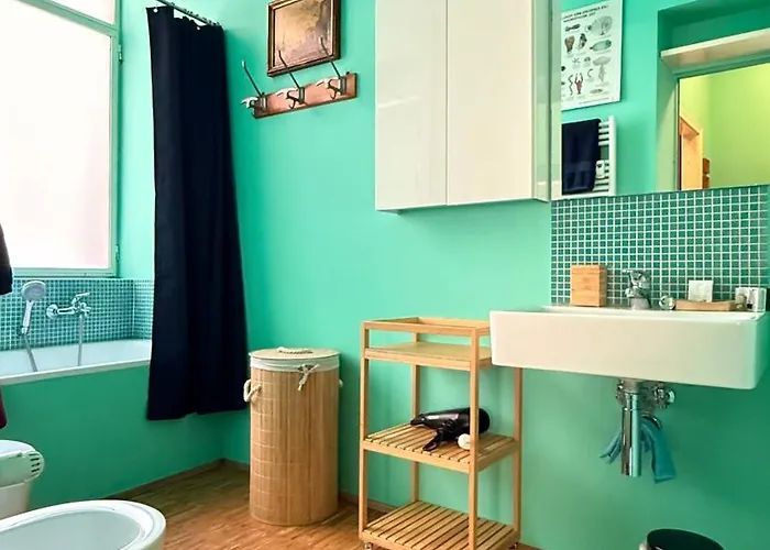 - Manu Maison * Парма