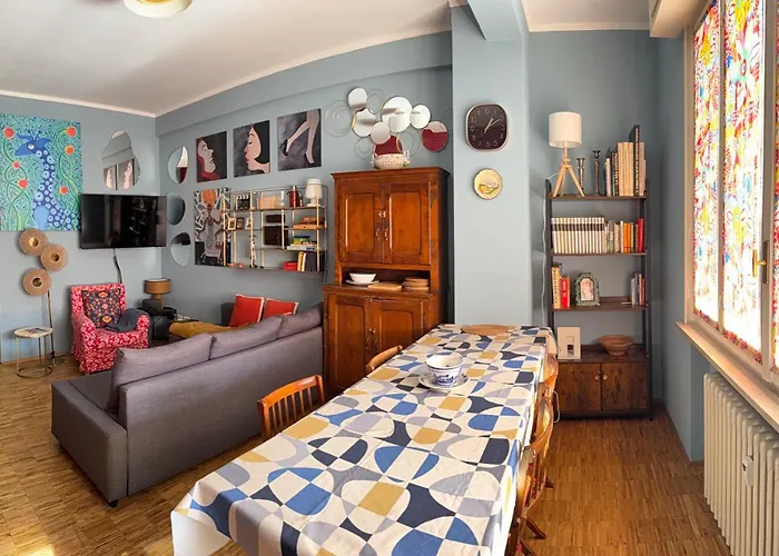 Апартаменти - Manu Maison Парма