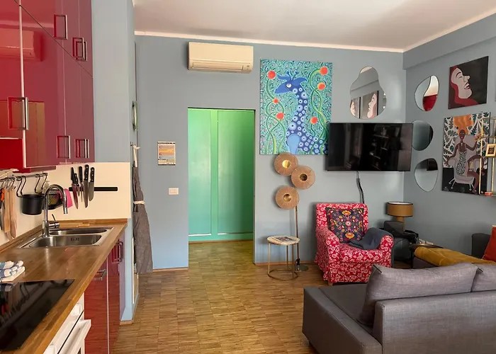 - Manu Maison * Парма